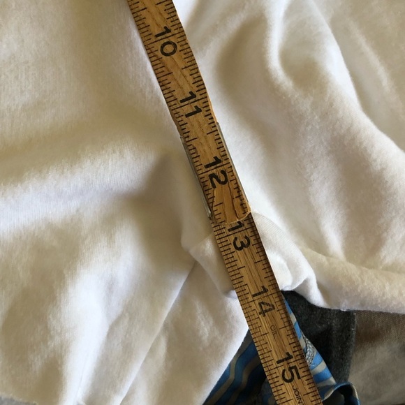 Offline White Crop Shorts Medium Run Larger - Picture 5 of 8